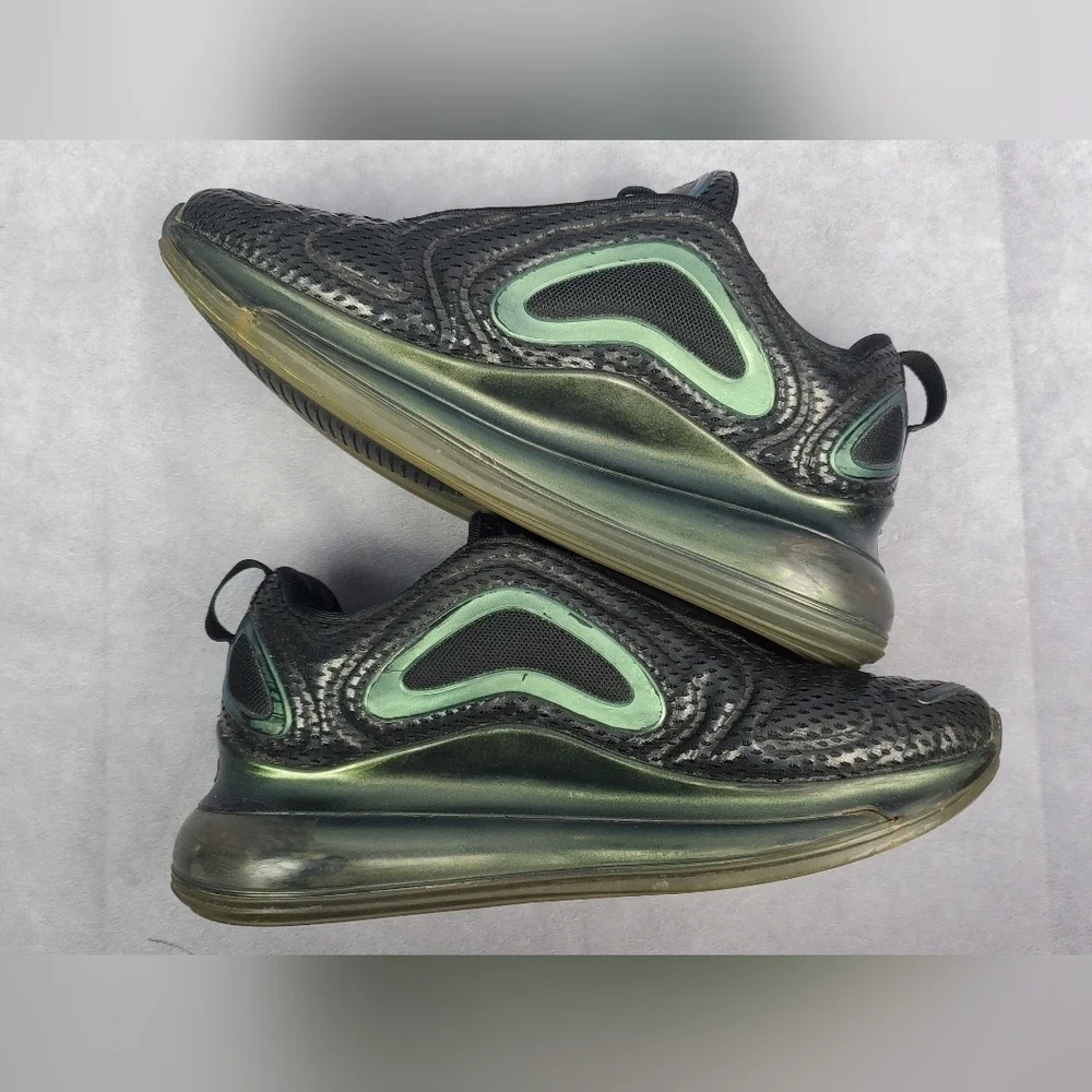New Nike Air Max 720 Throwback Future‎ AQ3196-003 Size 6.5Y. Msrp $160